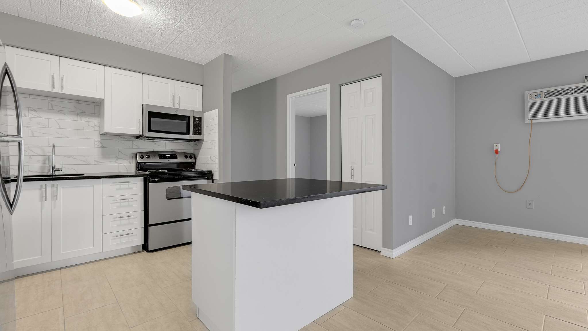 Home The Dunhill Apartments